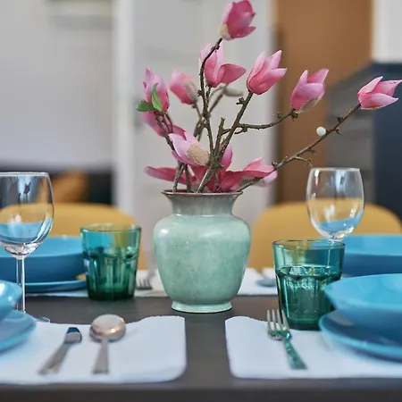 City Comfort By Renters Apartment *