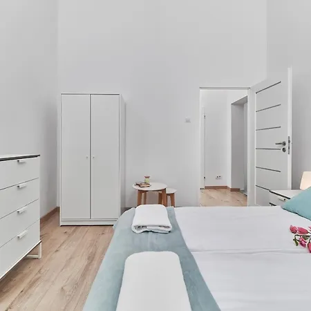 City Comfort By Renters Apartment *